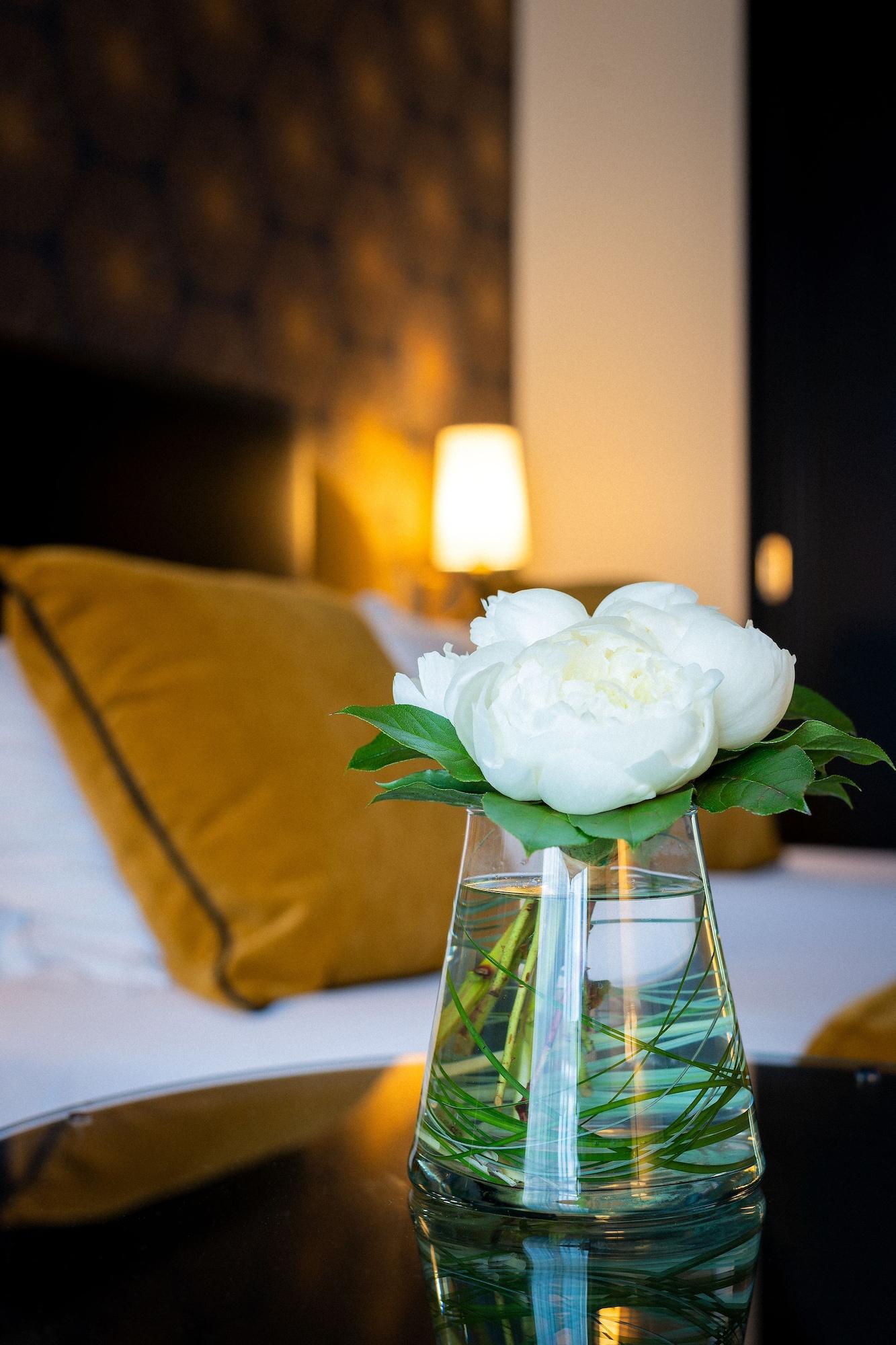 เบสต์ เวสเทิร์น พลัส เลอ โมเดิร์น Hotel ก็อง ภายนอก รูปภาพ